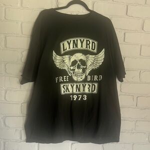 NWOT Black Graphic T-Shirt size 2XL